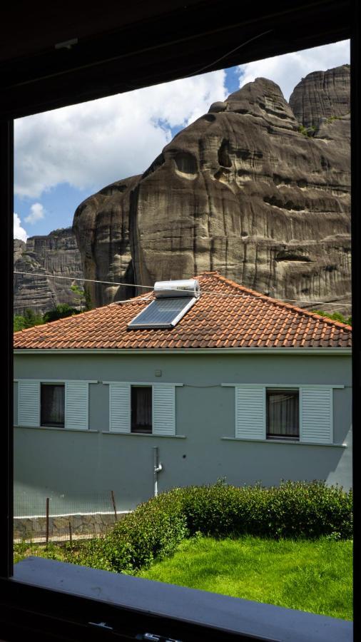 Fani'S House Under Meteora Apartment Kastraki  Bagian luar foto