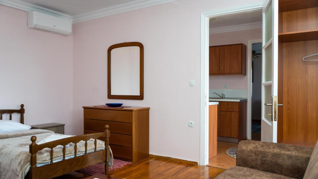 Fani'S House Under Meteora Apartment Kastraki  Bagian luar foto